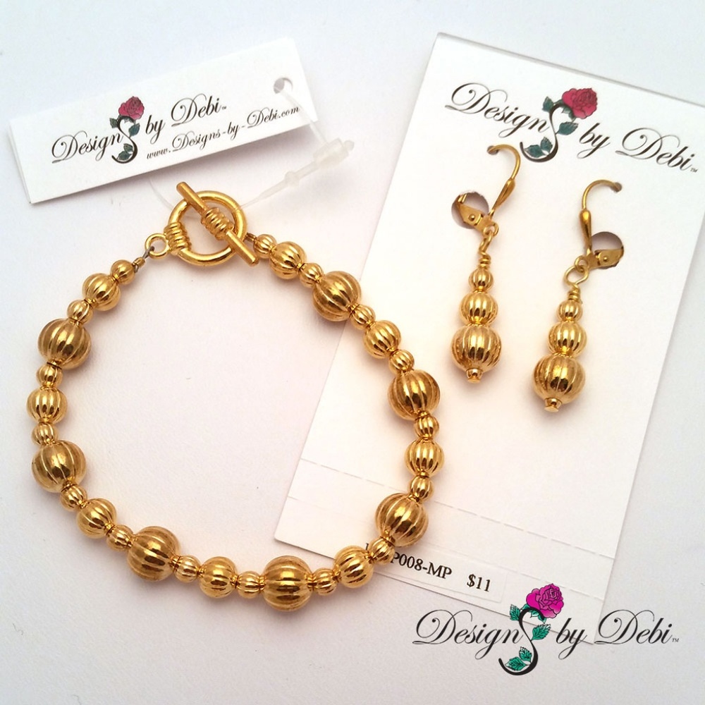Gold Toggle Bracelet & Leverback Earrings Set